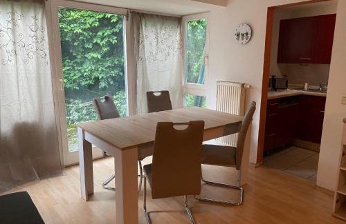 Zandt Apartamento | Studio-Ferienhaus mit Gartenumzäunung für Hunde