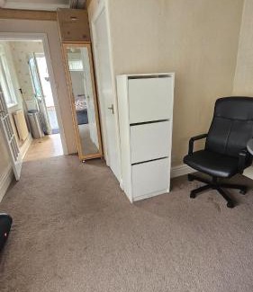 Cheadle Apartamento | Studio Flat - 5 mins from Manchester Airport