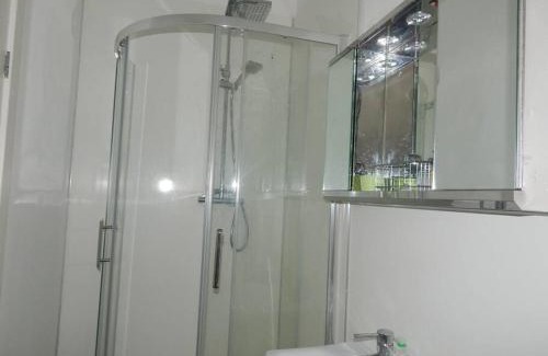 Perth Apartamento | Studio Flat, Close to Perth City Centre