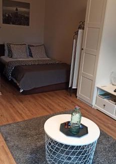 Kaunas Apartamento | Studio flat in a historical XIX c. building.