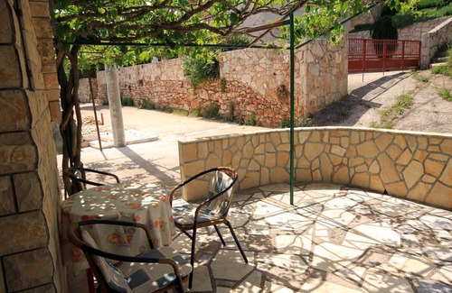 Cove Basina (Jelsa) Apartamento | Apartamento-estudio en la playa Basina, Hvar (AS-542-a)