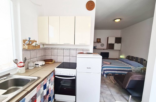 Island Dugi Otok Apartamento | Apartamento-estudio en la playa Zaglav, Dugi otok (AS-8170-a)
