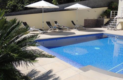 Santa Maria Maior Apartamento | Studio Flat with Pool