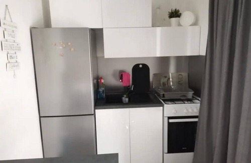 Gdinj Apartamento | Apartamento-estudio con una terraza Bahía Medvidina, Hvar (AS-22019-a)