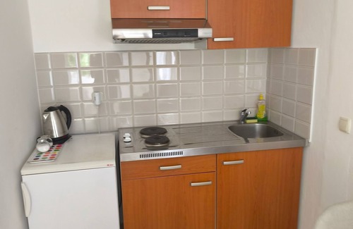 Tkon Apartamento | Apartamento-estudio con terraza y vista al mar Tkon, Pasman (AS-6221-a)