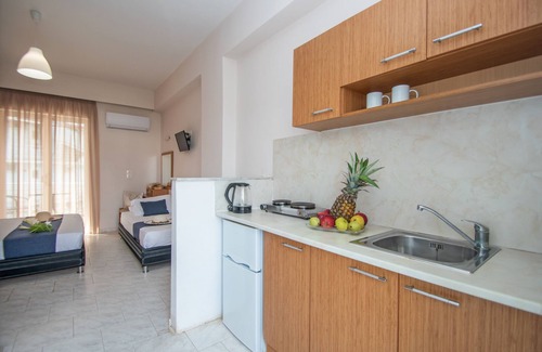 Alonia Casa | Studio for 2-3 guests at Kozanos I