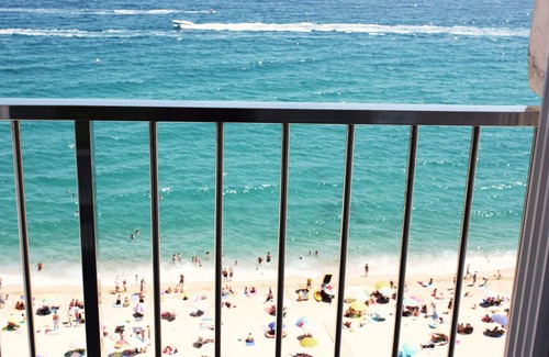 Platja d'Aro Apartamento | Estudio para 2 personas completamente renovado con una magnífica vista al mar
