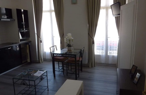 Amelie-les-Bains-Palalda Apartamento | Studio Agréable et Confortable. Climatisation, Wi fi, Cuisine. Télé