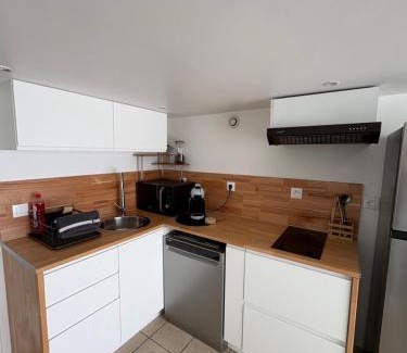 Teteghem-Coudekerque-Village Apartamento | Studio