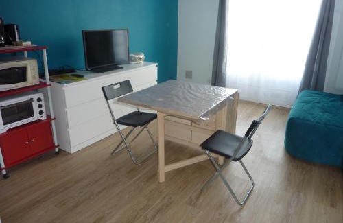 Merville-Franceville-Plage Apartamento | Studio bord de mer en résidence MERVILLE FRANCEVILLE PLAGE