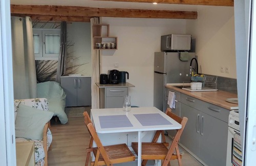 Saint-Andre-de-Sangonis Apartamento | Studio Indépendant