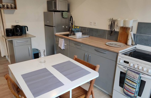 Saint-Andre-de-Sangonis Apartamento | Studio Indépendant