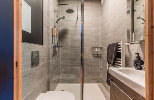 Drusenheim Apartamento | "STUDIO GOLD" Proche Gare - Netflix - Wifi - Cuisine