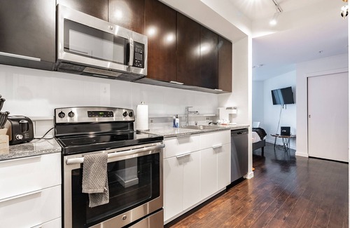 West Bellevue Apartamento | Studio | Gym, Rooftop, Pool | Bellevue | Sophari A