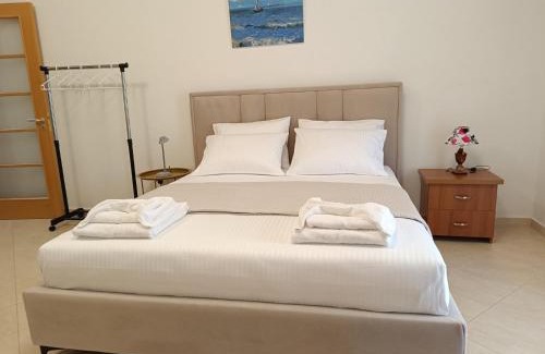 Himare Apartamento | Studio Himare Center