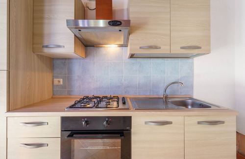 Teulada Apartamento | Estudio 'Il Mandarino' con vistas a la montaña, terraza privada y aire acondicionado