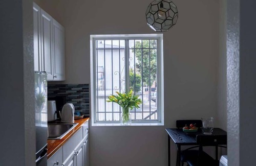 Beachwood Canyon Apartamento | Studio in Beachwood Canyon