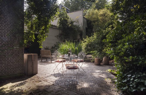 Schiedam Apartamento | studio in canal villa in the Old centre Schiedam