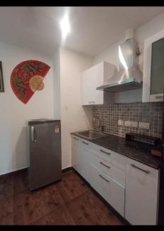 Nehru Place Apartamento | Studio in greater kailash 1