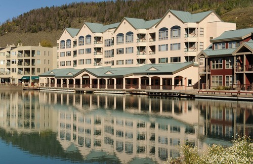 Lakeside Village Apartamento | Studio In Lakeside Village, Updated Kitchen & Bath Apts