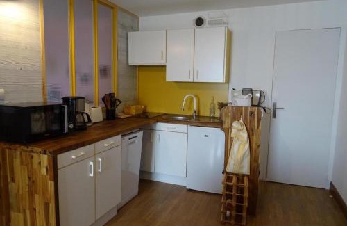 Plougasnou Apartamento | Studio in Plougasnou with Sea View and Beaches