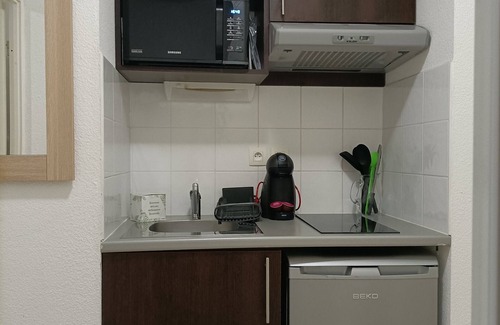 Salies-de-Bearn Apartamento | Studio in Residence with Swimming Pool B20