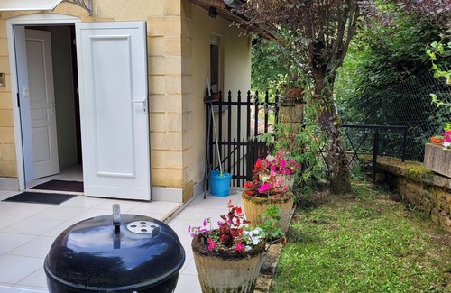 Sarlat-la-Caneda Apartamento | Estudio en Sarlat, para una pareja en busca de calma