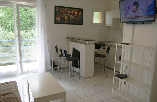 Anglet Apartamento | STUDIO IN THE HEART OF ANGLET AND SHOPS