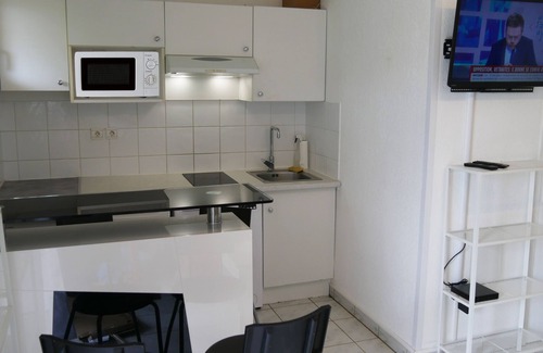 Anglet Apartamento | STUDIO IN THE HEART OF ANGLET AND SHOPS