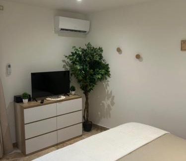 Roquebrune-sur-Argens Apartamento | Studio Indépendant