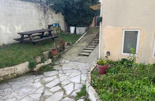 Joinville-le-Pont Apartamento | Studio indépendant plein pied avec mezzanine