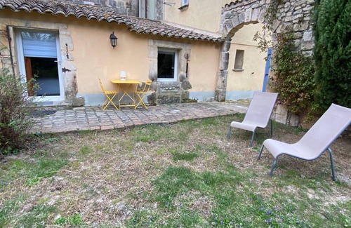 Tarascon Apartamento | Studio Indépendant au Calme Avec Piscine