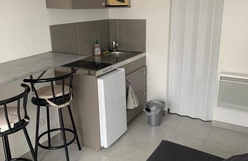Carnoules Apartamento | Studio indépendant dans propriété avec piscine
