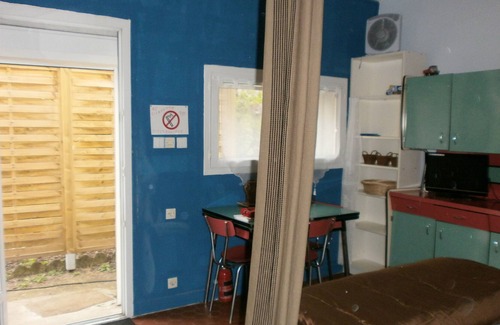 Fleury-les-Aubrais Apartamento | Estudio independiente equipado Casa en FLEURY LES AUBRAIS.