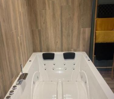 Sacquenville Apartamento | Studio jacuzzi Love Room