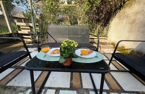 Chatellerault Apartamento | Studio Jozy I confort et jardin en ville 4pers I Futuroscope