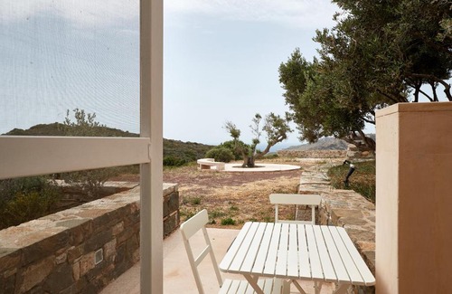 Kithira Casa | Studio Julie