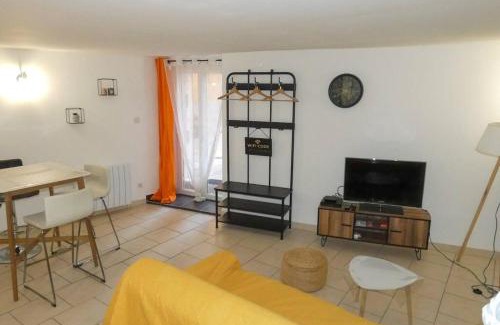 Rians Apartamento | Studio la Traverse du Colombier