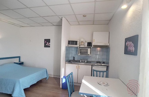 Lamalou-les-Bains Apartamento | Studio Lamalou-les-Bains, 1 pièce, 2 personnes - FR-1-451-57