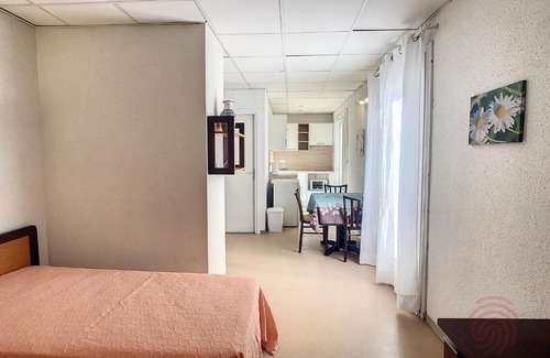 Lamalou-les-Bains Apartamento | Studio Lamalou-les-Bains, 1 pièce, 2 personnes - FR-1-451-64