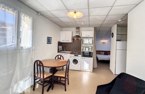 Lamalou-les-Bains Apartamento | Studio Lamalou-les-Bains, 1 pièce, 2 personnes - FR-1-451-73