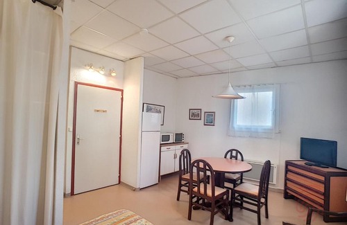 Lamalou-les-Bains Apartamento | Studio Lamalou-les-Bains, 1 pièce, 2 personnes - FR-1-451-78