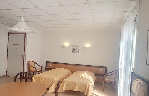 Lamalou-les-Bains Apartamento | Studio Lamalou-les-Bains, 1 pièce, 2 personnes - FR-1-451-81