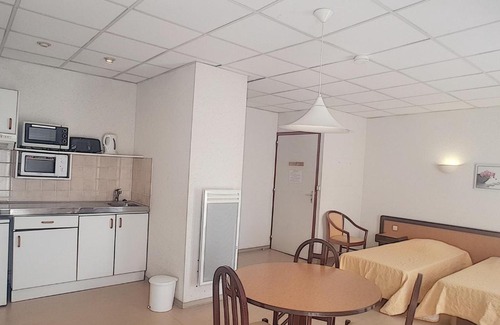 Lamalou-les-Bains Apartamento | Studio Lamalou-les-Bains, 1 pièce, 2 personnes - FR-1-451-81