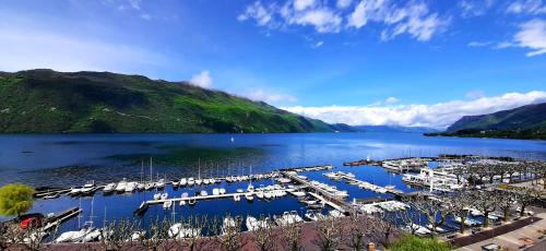 Aix-les-Bains Apartamento | Studio Le 119, Aix les bains - Grand port - Vue Lac splendide