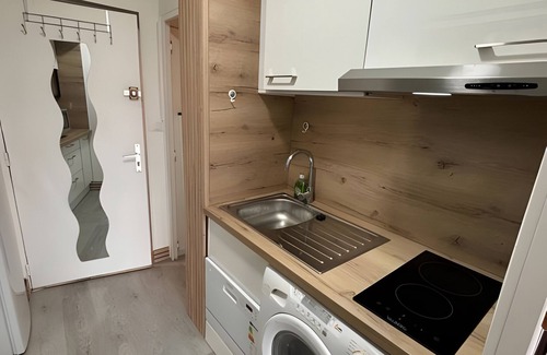 Saint-Etienne-en-Devoluy Apartamento | Studio 'Le 28' with Mountain View, Balcony and Wi-Fi