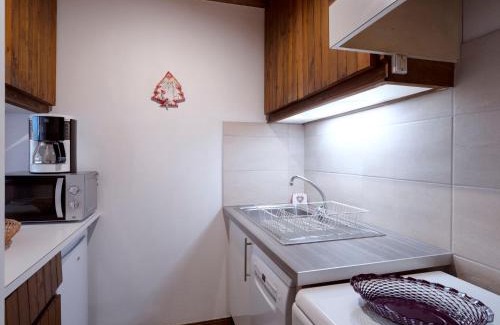 Les Contamines-Montjoie Apartamento | Studio Le Bionnassay by Interhome