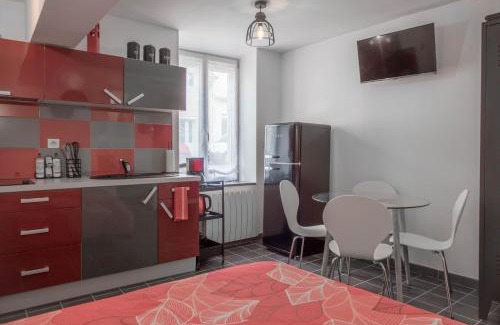 Saint-Denis-de-l'Hotel Apartamento | Studio Le Ligérien
