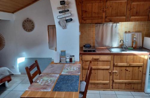 La Maurienne Apartamento | STUDIO LE MONT-CENIS, GARAGE pour motards et cyclistes, gare a 800m