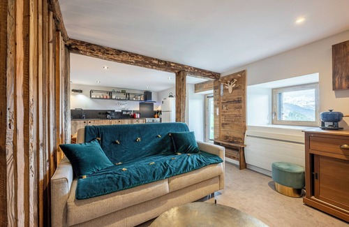 Bisanne 1500 Apartamento | Estudio 'Le Petit Érable - Vue Mont Blanc' con vistas a la montaña, terraza privada y Wi-Fi